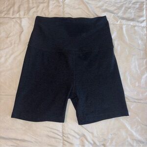 Beyond Yoga Spacedye Keep Pace 5” Biker Shorts Darkest Night Size Small